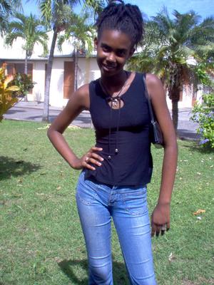 l c une tre bonne ami  a moi axou l est fan du psg